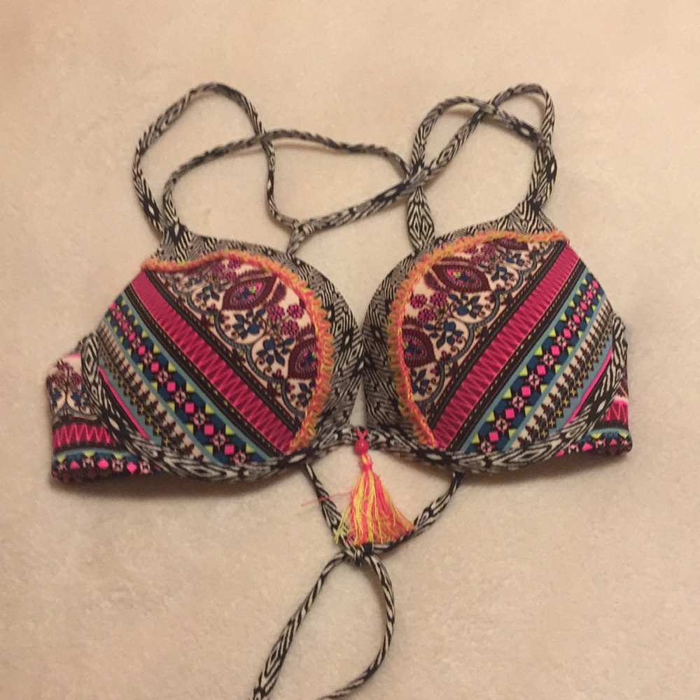 Brand new bikini top - size medium